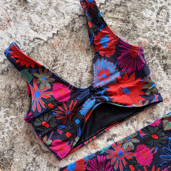 Montce Invert Janeane Set - Picture 2 of 6